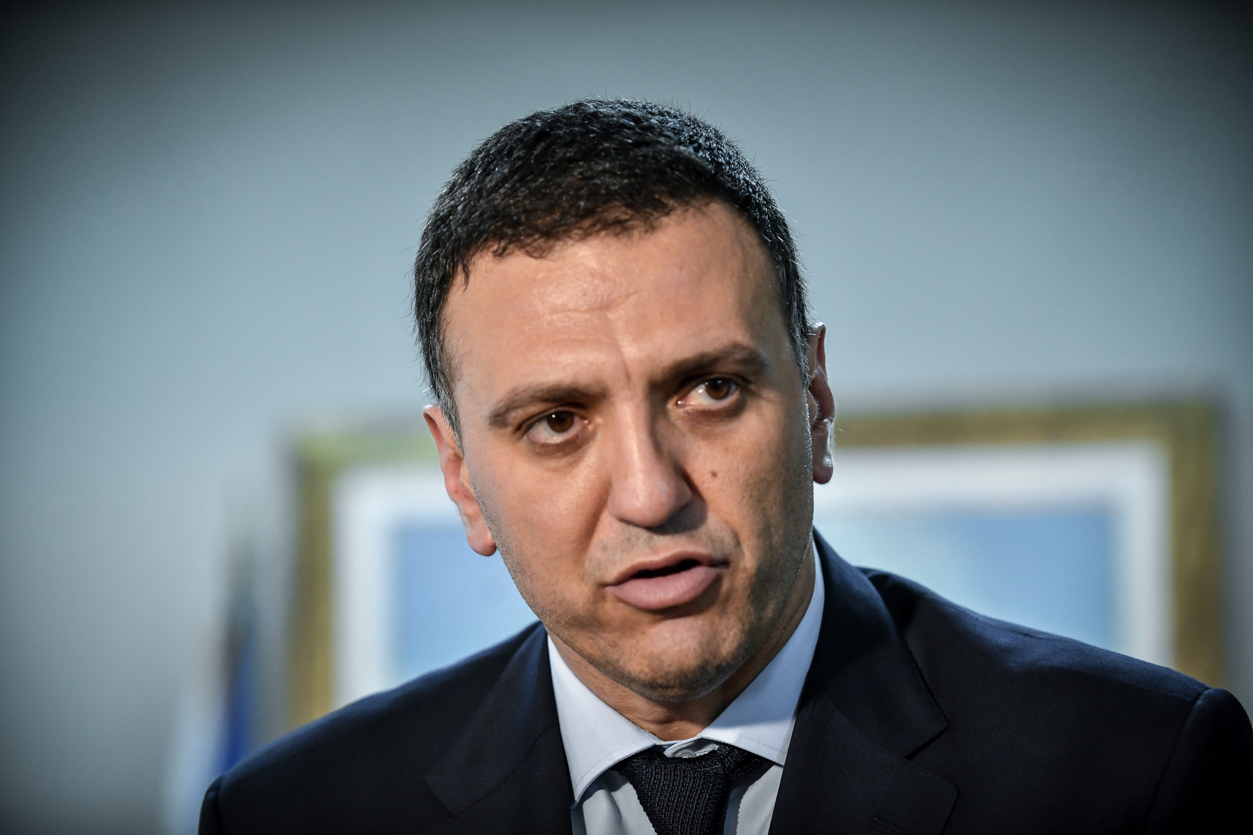 Χτυπάνε οι καμπάνες για Κικίλια, Κοντοζαμάνη