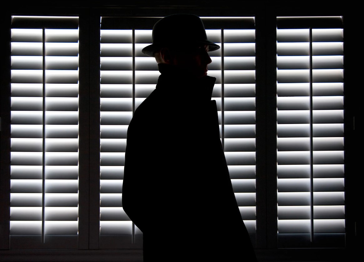 Η «στρατολόγηση» από FBI και CIA του Ρωσόφιλου μικροεφοπλιστή με τα περιφερειακά κανάλια και τα νταραβέρια με το πετρέλαιο του Ιράν!