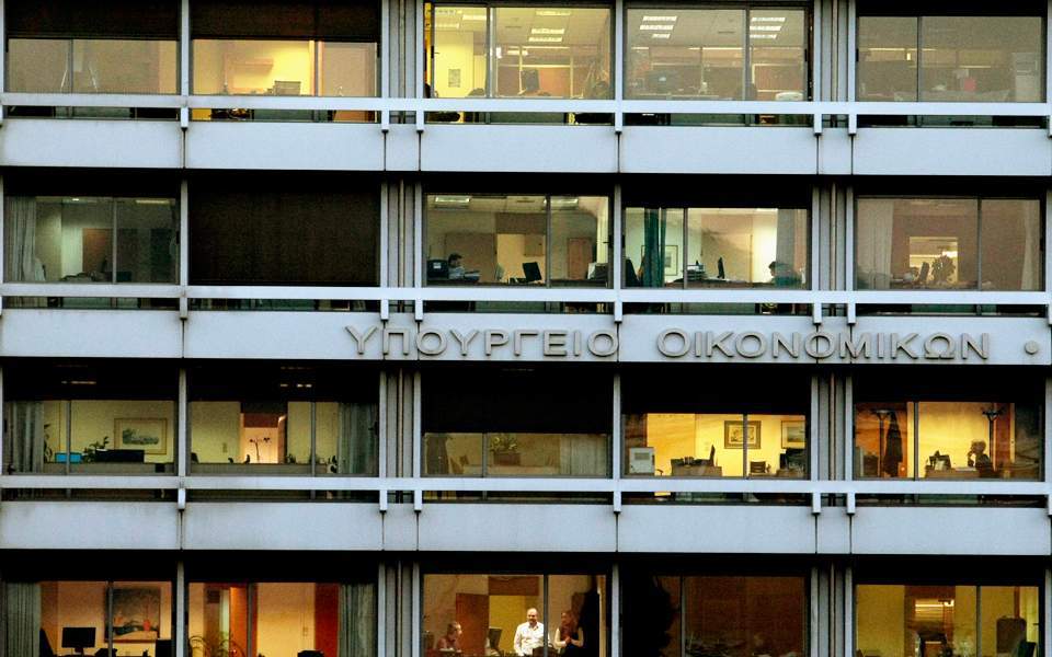 Προϋπολογισμός: Αύξηση ελλείμματος στα 9,38 δισ. ευρώ το τετράμηνο 2021