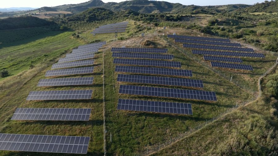 ΡΑΕ: Σε ιστορικό χαμηλό οι τιμές για την ανανεώσιμη ενέργεια