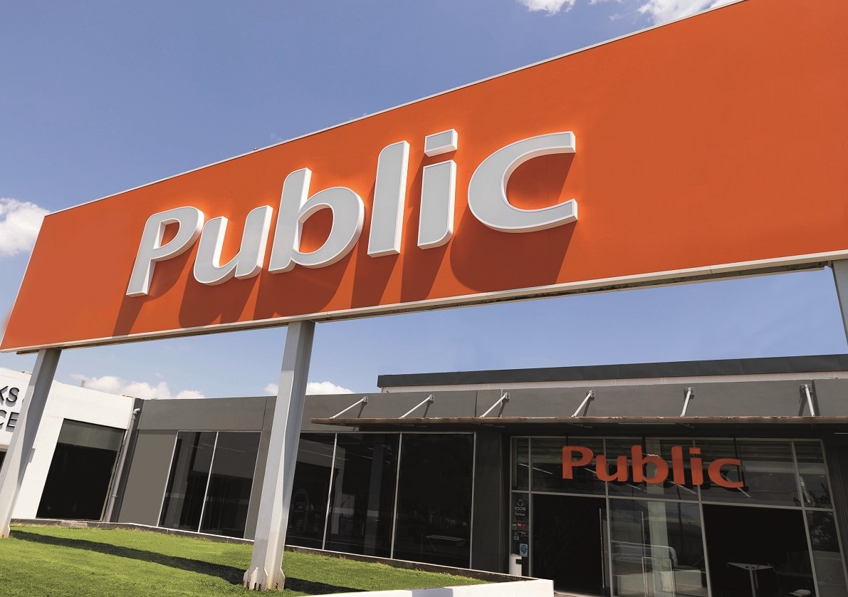 Το «Νέας Γενιάς» κατάστημα Public άνοιξε στο Γέρακα