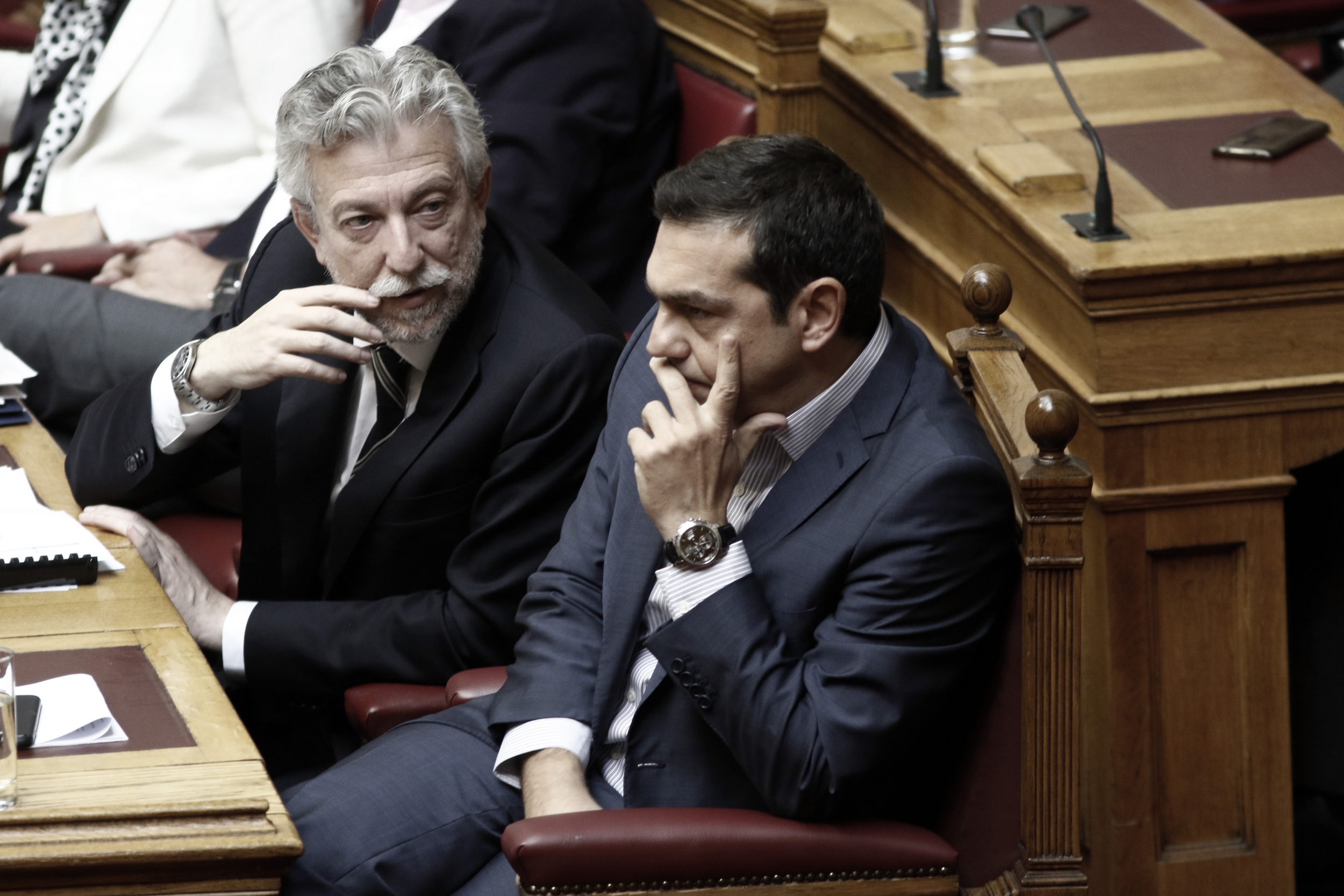 Άναψε φωτιές ο Κοντονής