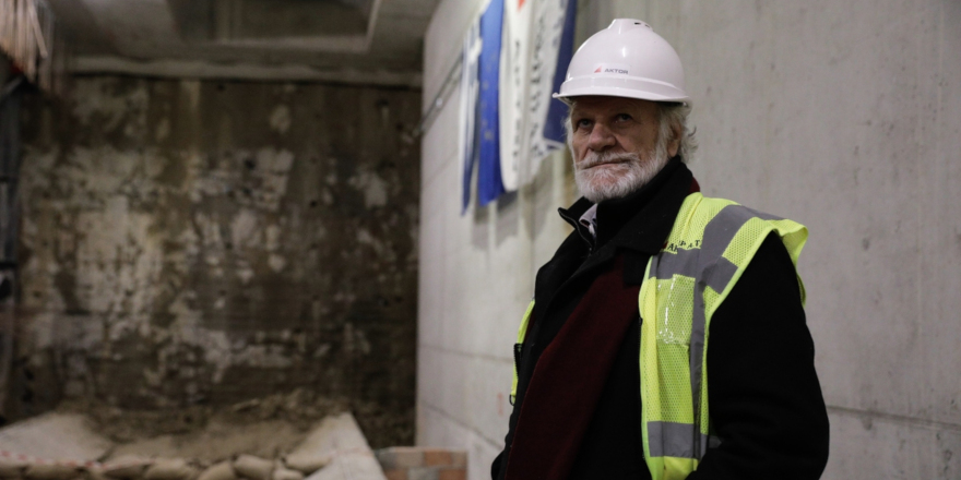 Δημήτρης Κούτρας: Ο λύκος κι αν εγέρασε…