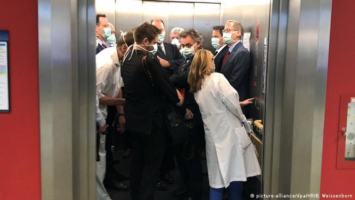 Πανδημία: Πότε θα… πέσουν επιτέλους οι μάσκες;