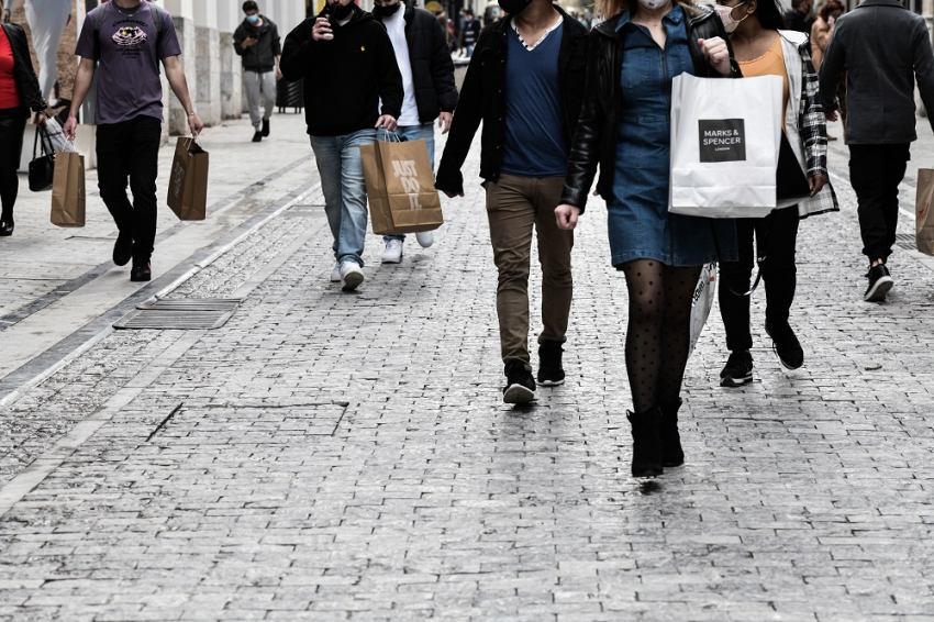 Ποια καταστήματα μπορούν να ανοίξουν την Κυριακή 23 Μαΐου
