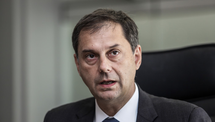 Χ. Θεοχάρης: “Ο εμβολιασμός το μόνο διαβατήριο για να μείνει η χώρα ανοικτή”