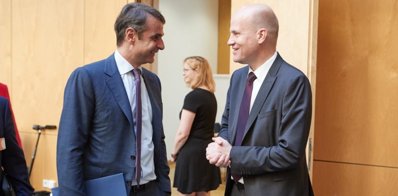 Στήριξη Σολτς έναντι της Τουρκίας ζητά ο Μητσοτάκης