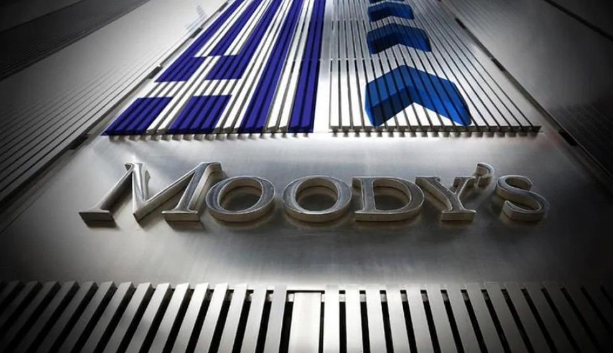 Moody’s: Σταθερές προοπτικές για τις ελληνικές τράπεζες παρά τις γεωπολιτικές πιέσεις – Ισχυρά κεφάλαια και ανάπτυξη