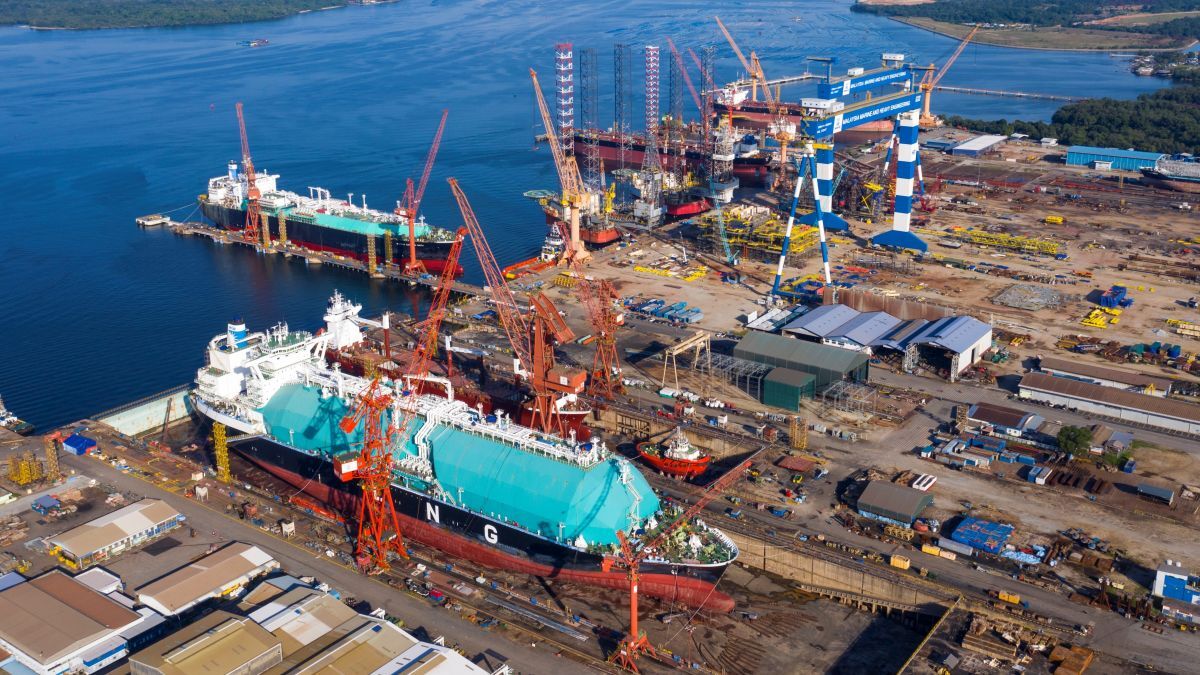 Κυρίαρχοι οι Έλληνες σε ναυπηγήσεις LNG – LPG carriers και δεξαμενόπλοια