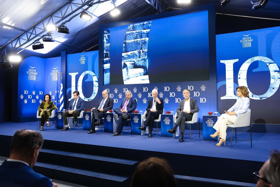 Η πολιτική Τραμπ «αφύπνισε» την Ευρώπη – Ποιες ευκαιρίες δημιουργούνται για την Ελλάδα και την ΕΕ