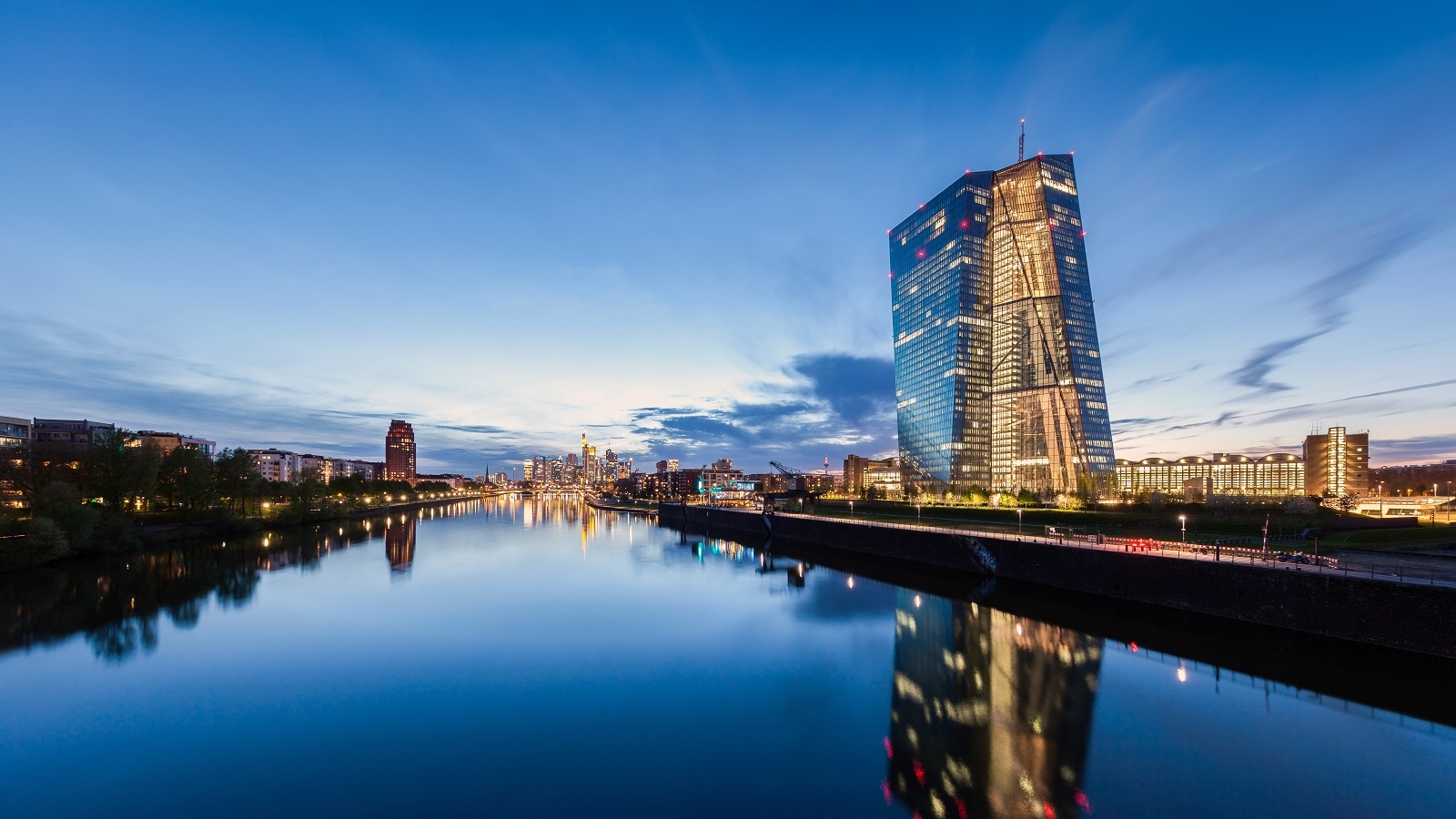 Η Ευρωζώνη μπροστά σε Εφιάλτη: Τα ακραία σενάρια της ΕΚΤ για την οικονομία