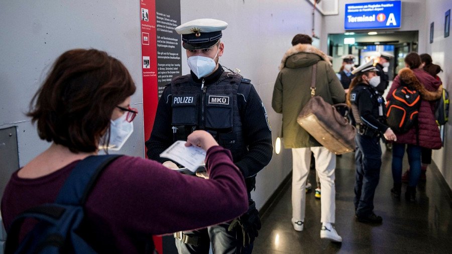 Ε.Ε.: Ανοίγουν τα σύνορα σε πλήρως εμβολιασμένους από τρίτες χώρες