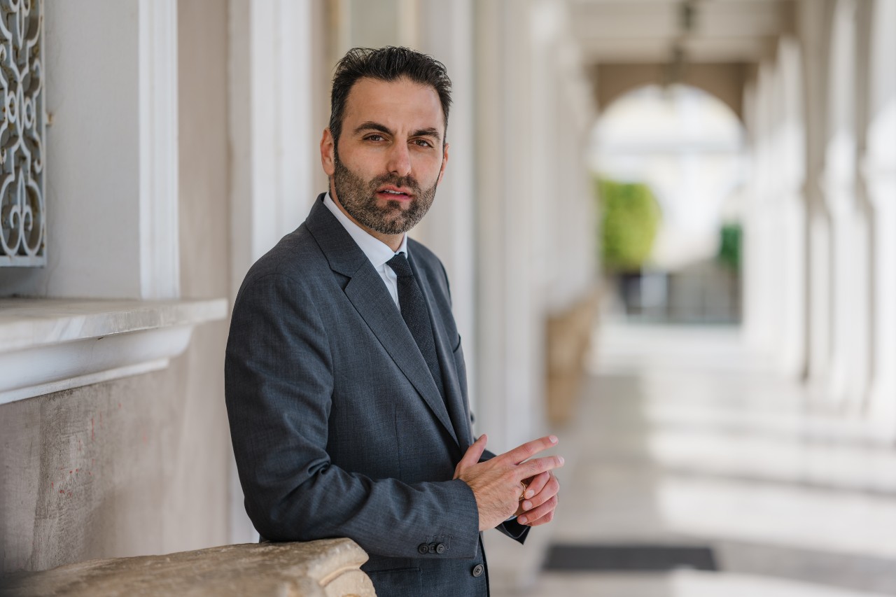 Νίκος Πέττας: Πρέπει να ξαναχτίσουμε σχέσεις εμπιστοσύνης με την κοινωνία