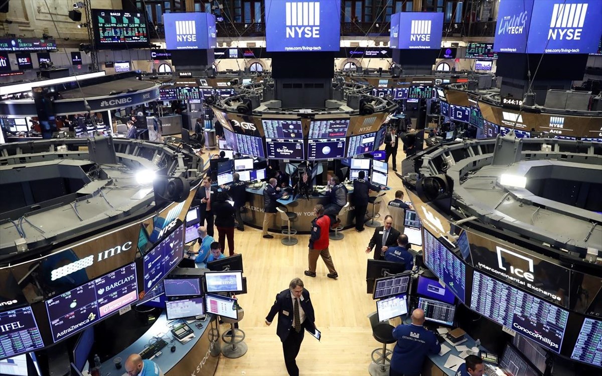 Wall Street: Η Παγίδα Των NFP Και Το Αθόρυβο Θεσμικό De-Risking