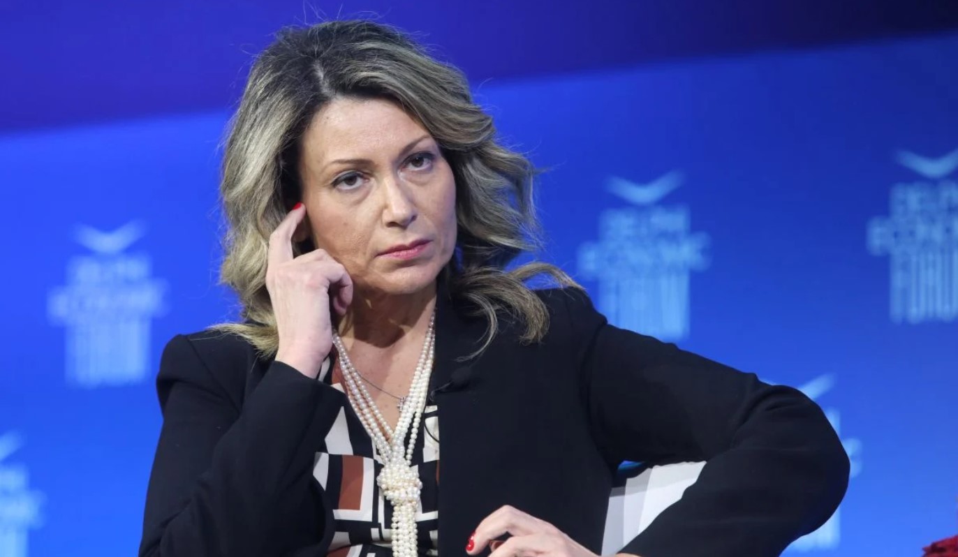 Οι 5 καυτές υποθέσεις της Επ. Κεφαλαιαγοράς που πάνε για παραγραφή (!!!) και με το νόμο (Σταϊκούρα)! Τι έχετε κάνει γι’ αυτές κυρία Λαζαράκου;