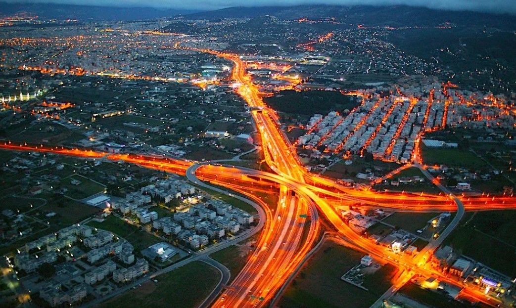 Με τους Γάλλους της Vinci στη διεκδίκηση της Αττικής Οδού η Μυτιληναίος