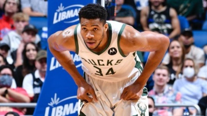 Ο…«διπλός» Giannis δεν απέτρεψε την ήττα- έκπληξη των Μπακς