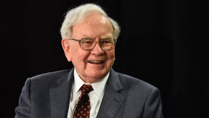 Η περιουσία του Γουόρεν Μπάφετ ξεπέρασε τα $100 δισ