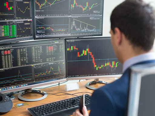 Ελληνικό Χρηματιστήριο: Το Άλλοθι Του Τραμπ Και Τα Σενάρια Συσσώρευσης Στο ATC