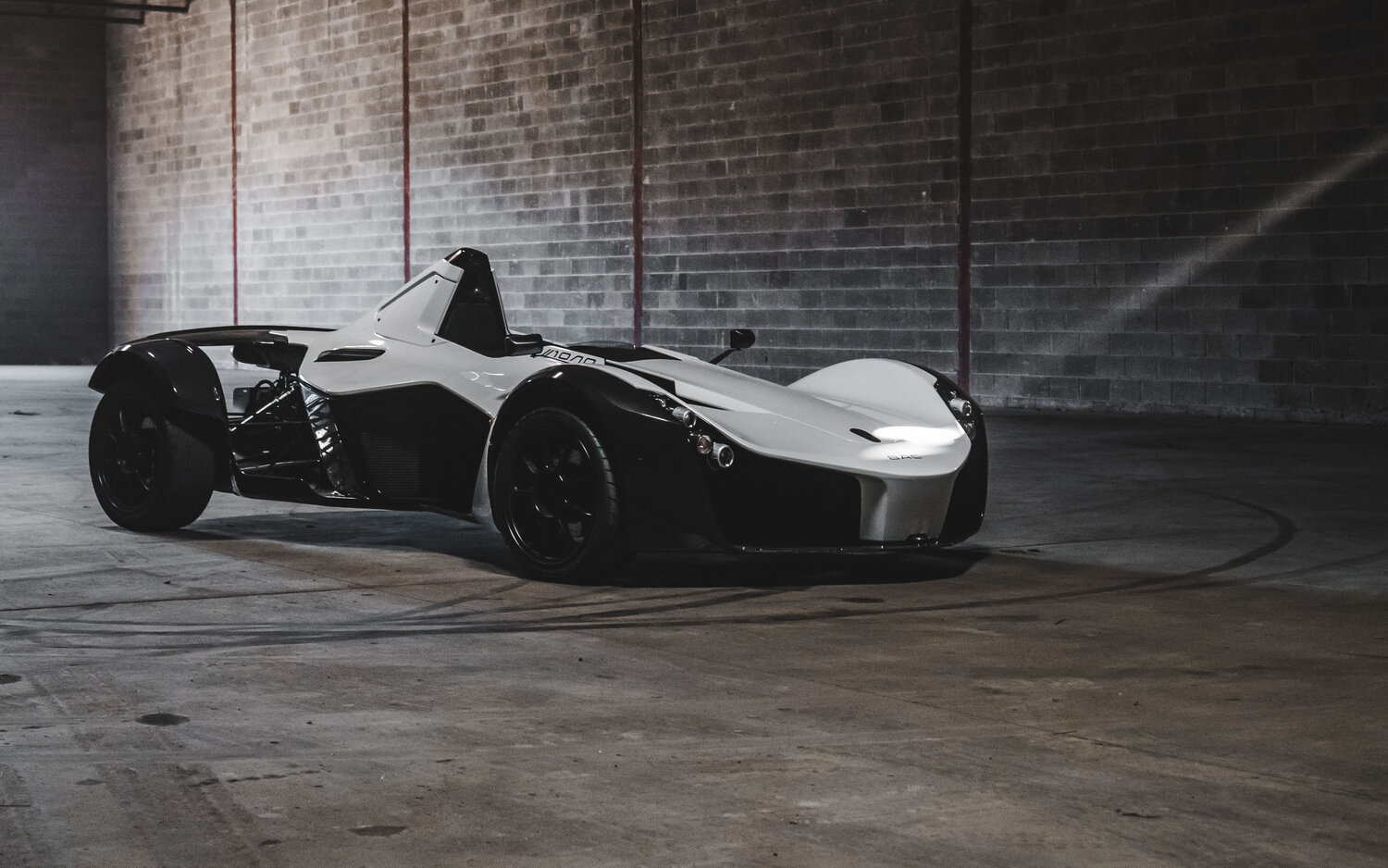 BAC Mono F: Μικρό, σπορ, μονοθέσιο και turbo