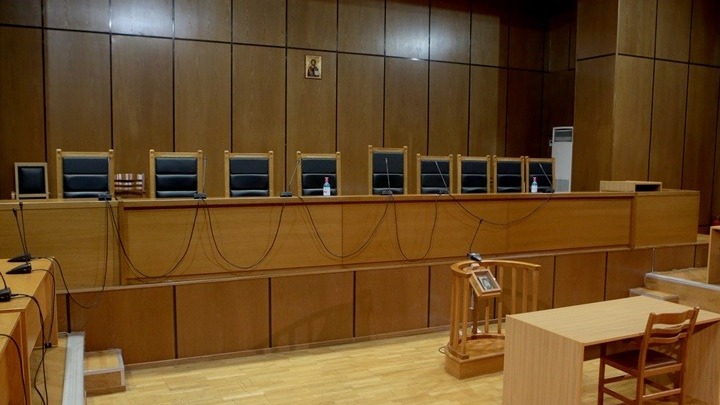 Ξεκινά η πρώτη δίκη για το ελληνικό “me too”