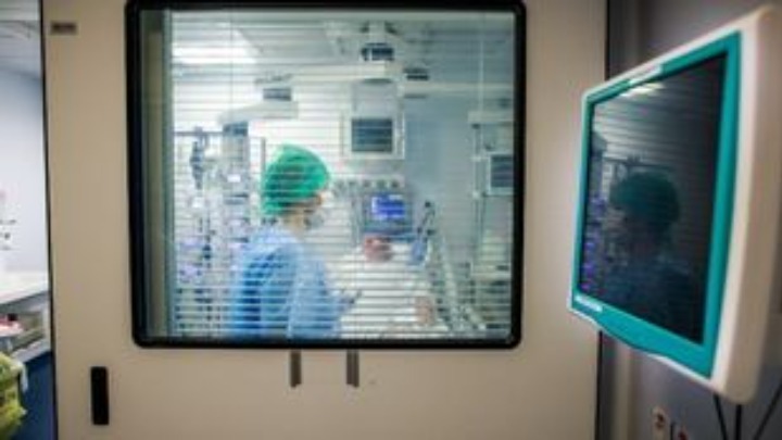 Μισό εκατομμύριο ερευνητές στον κόσμο έχουν δημοσιεύσεις για την Covid-19