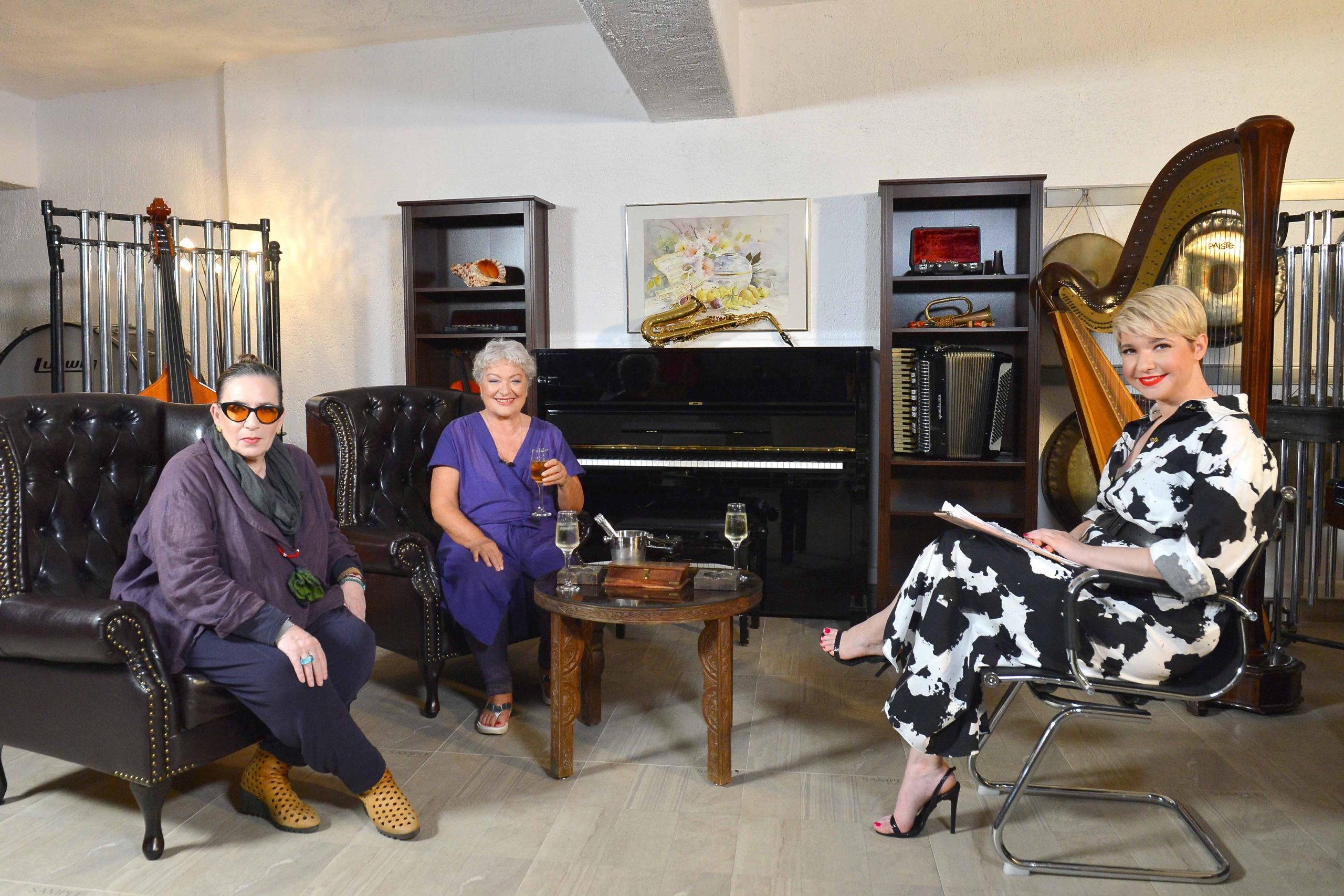 ΕΡΤ: Η Λίνα Νικολακοπούλου και η Τάνια Τσανακλίδου στο «φλΕΡΤ»