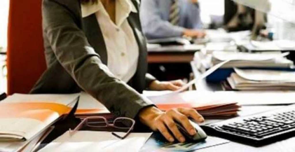 ΕΡΓΑΝΗ: 81.942 περισσότερες οι προσλήψεις από τις αποχωρήσεις το 4μηνο 2021