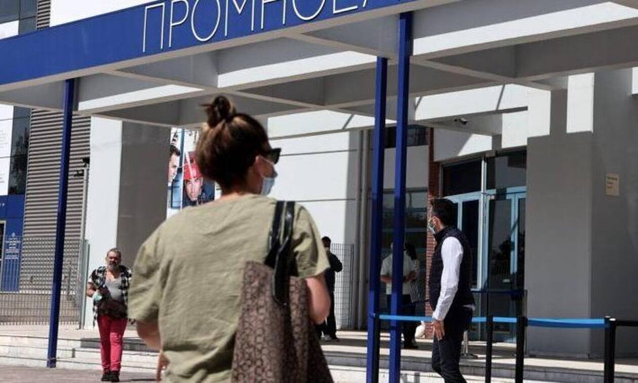 Εμβολιασμοί: Ανοίγει η πλατφόρμα για τα 150 ευρώ στους νέους