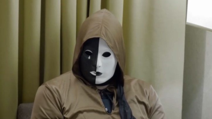 Ο «Μάξιμος Σαράφης» προκαλεί πονοκέφαλο στην Κουμουνδούρου