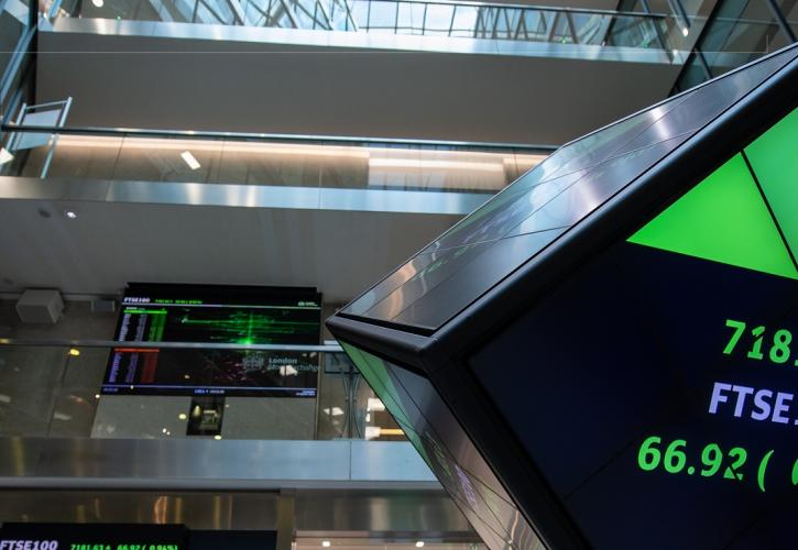 Με αρνητικό πρόσημο οι δείκτες στα χρηματιστήρια της Ευρώπης