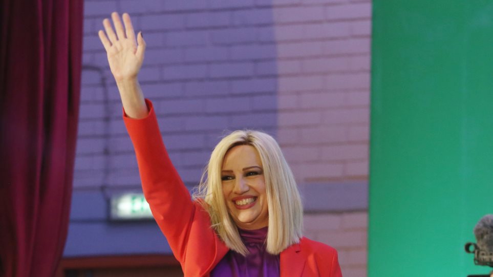 Σύσσωμος ο πολιτικός κόσμος απευθύνει το “ύστατο χαίρε” στην Φώφη Γεννήματα