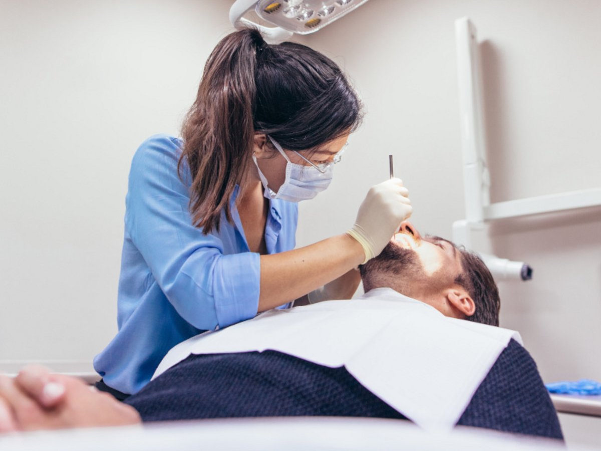 Υπουργείο Υγείας: Δεν απαιτείται rapid test για επίσκεψη σε οδοντίατρο – Εξαιρούνται οι επεμβατικές περιπτώσεις