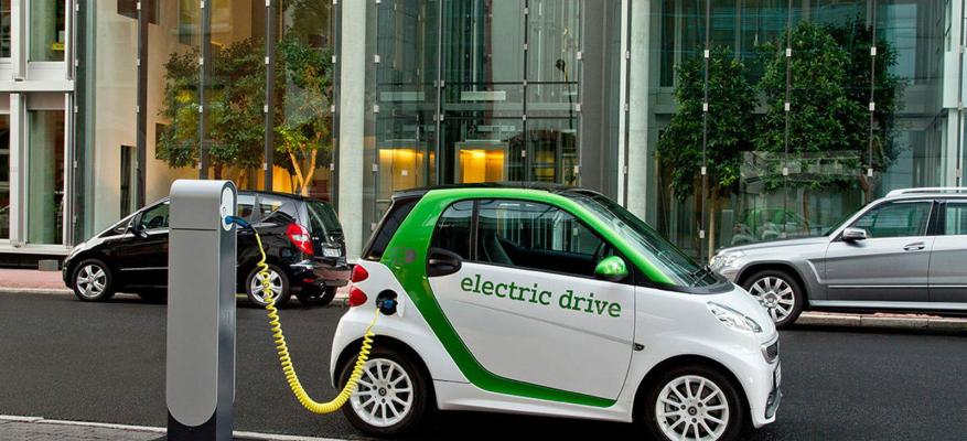 Αύξηση των πωλήσεων ηλεκτρικών αυτοκινήτων στην ΕΕ το γ’ τρίμηνο
