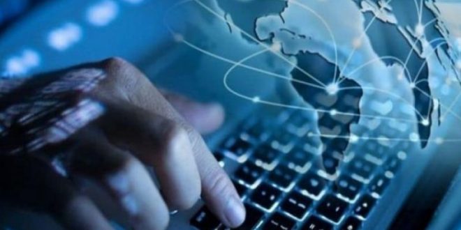 Ερευνα: «Κολλημένο» στο Ιντερνετ το 96% των Ελλήνων 13-74 ετών