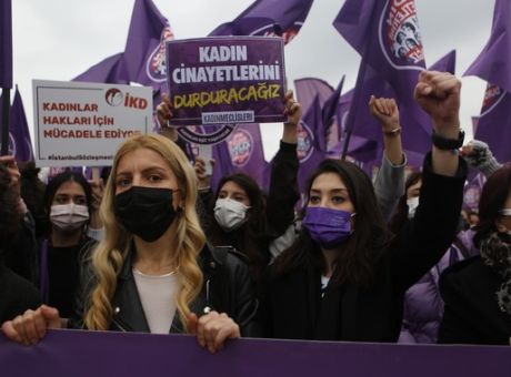 Τουρκία: Αποχώρησε από τη διεθνή σύμβαση κατά της βίας εις βάρος γυναικών