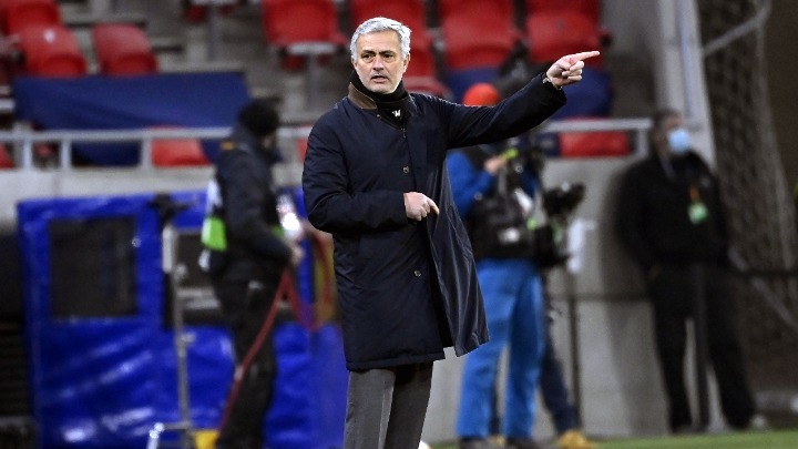 «Τελεσίγραφο» σε Μουρίνιο, έτοιμος ο διάδοχός του