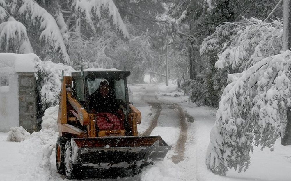 Συνεχίζεται η κακοκαιρία “Μήδεια” σε Αττική, Εύβοια και Κρήτη – Εκτεταμένες διακοπές ρεύματος – Τρείς νεκροί ο μέχρι στιγμής θλιβερός απολογισμός