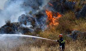 Πυρκαγιά έξω από το Κιάτο