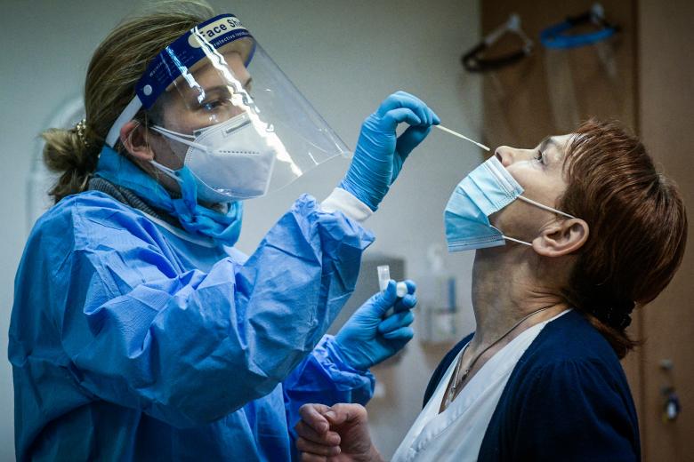 Κορονοϊός: 1.626 νέα κρούσματα – 53 νεκροί