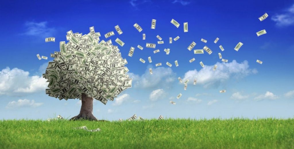 Ποιοι ωφελούνται από το “λεφτόδενδρο” των 2,2 τρισ. δολ του Μπάιντεν