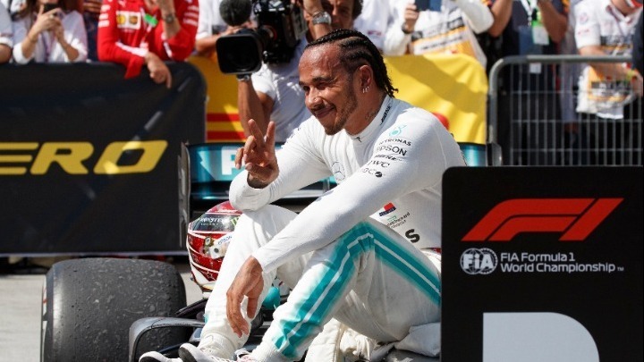 Ο Χάμιλτον υπέγραψε στη Mercedes για το 2021