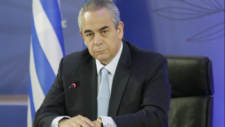 Δωρεές 10.000 ευρώ από ΓΣΕΒΕΕ και 2.000 από ΒΕΑ στη μνήμη Κ. Μίχαλου