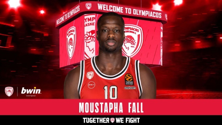 Ανακοίνωσε Φαλ ο Ολυμπιακός