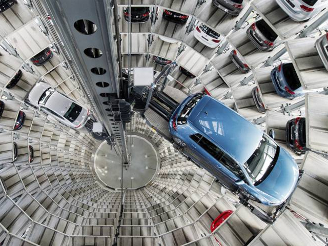 Ανάκαμψη των πωλήσεων “βλέπουν” οι αυτοκινητοβιομηχανίες