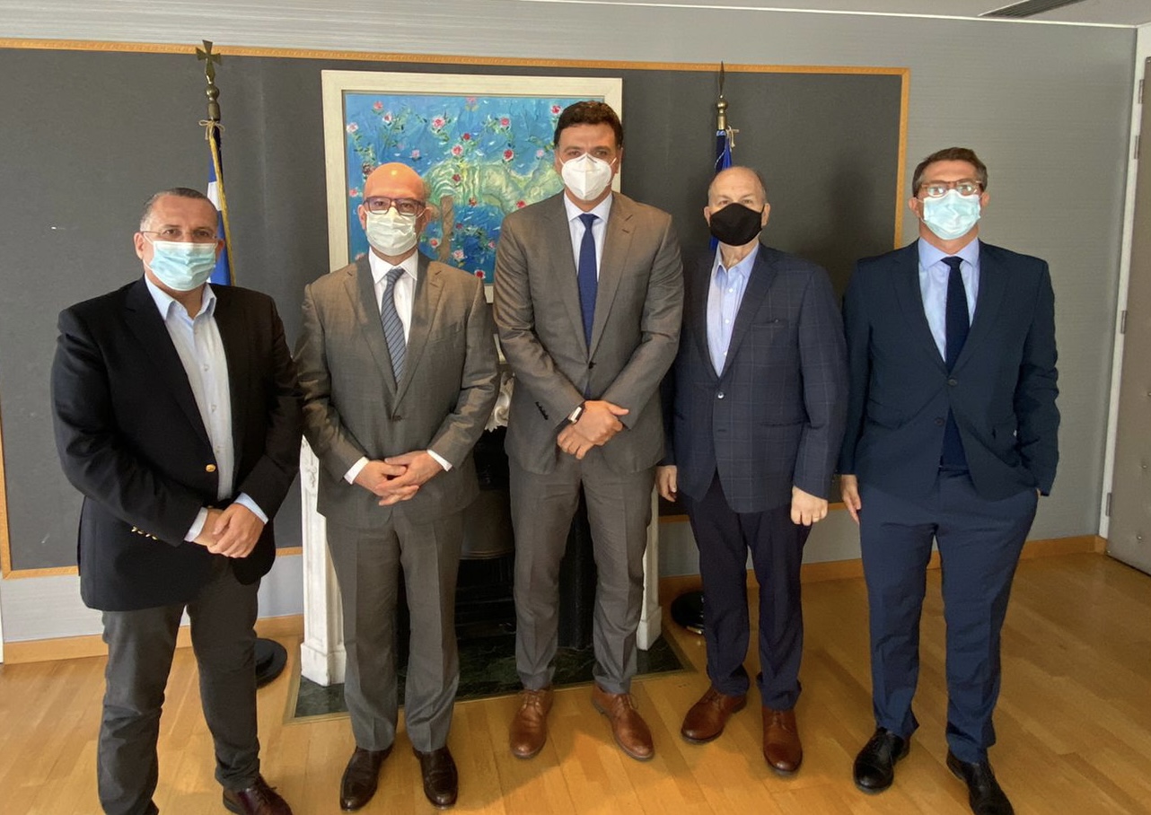 Συνάντηση Βασίλη Κικίλια με τον Greg O’ Hara, CEO του τουριστικού fund Certares