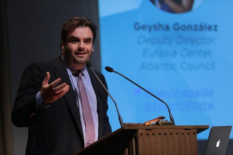 Κυρ. Πιερρακάκης: Ατομική επιχείρηση με click…away