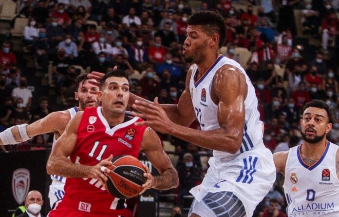 Euroleague – Ταβάρες: Η απάντηση στον Σλούκα που υπερασπίστηκε τον Γουόκαπ