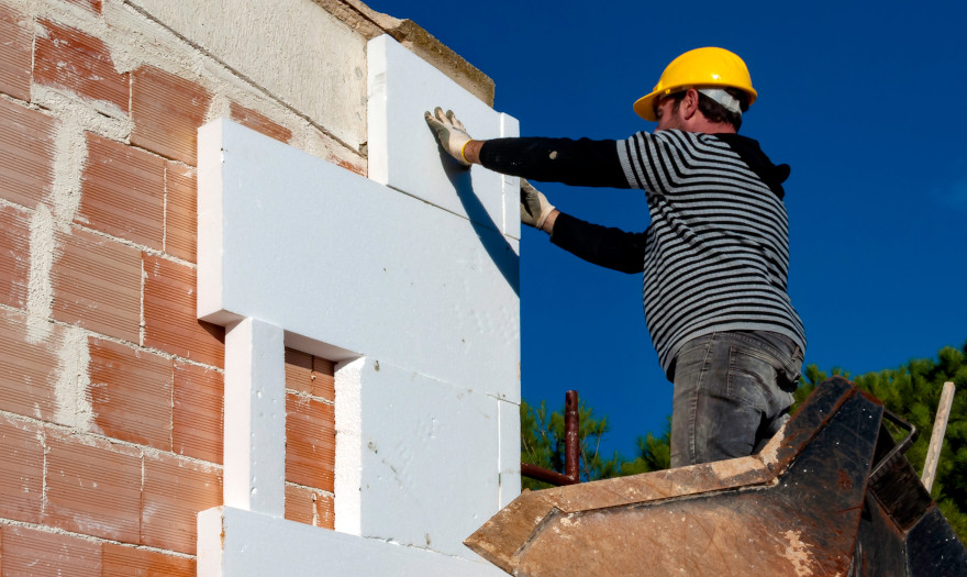 Κίνδυνος για το νέο “Εξοικονομώ” η ενεργειακή κρίση