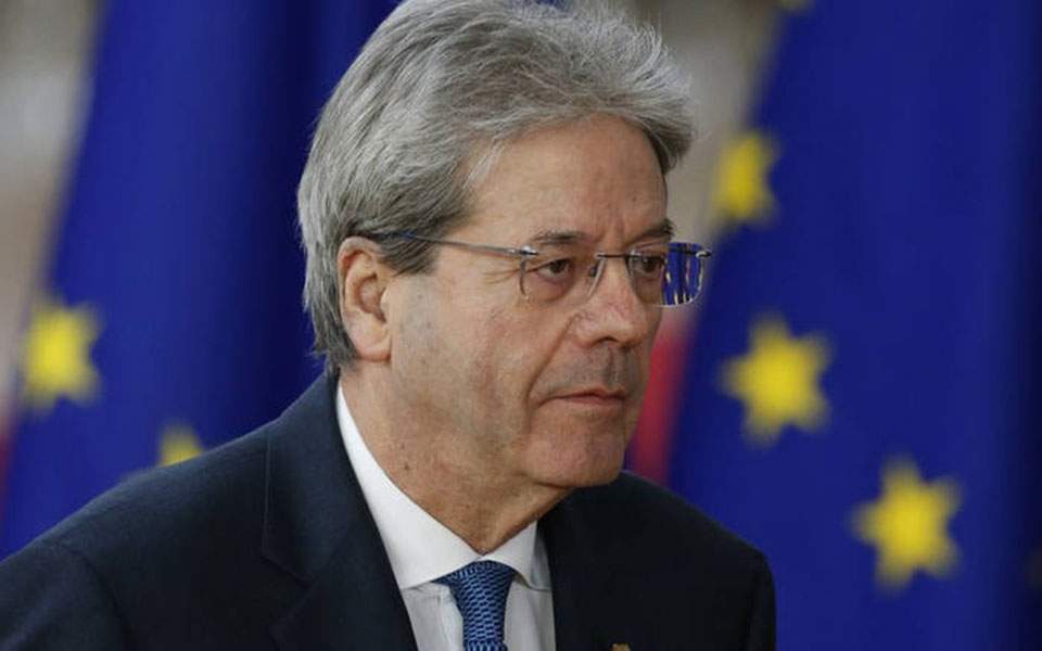 Θέμα μείωσης δημοσίου χρέους στην ευρωζώνη θέτει ο Επίτροπος Τζεντιλόνι